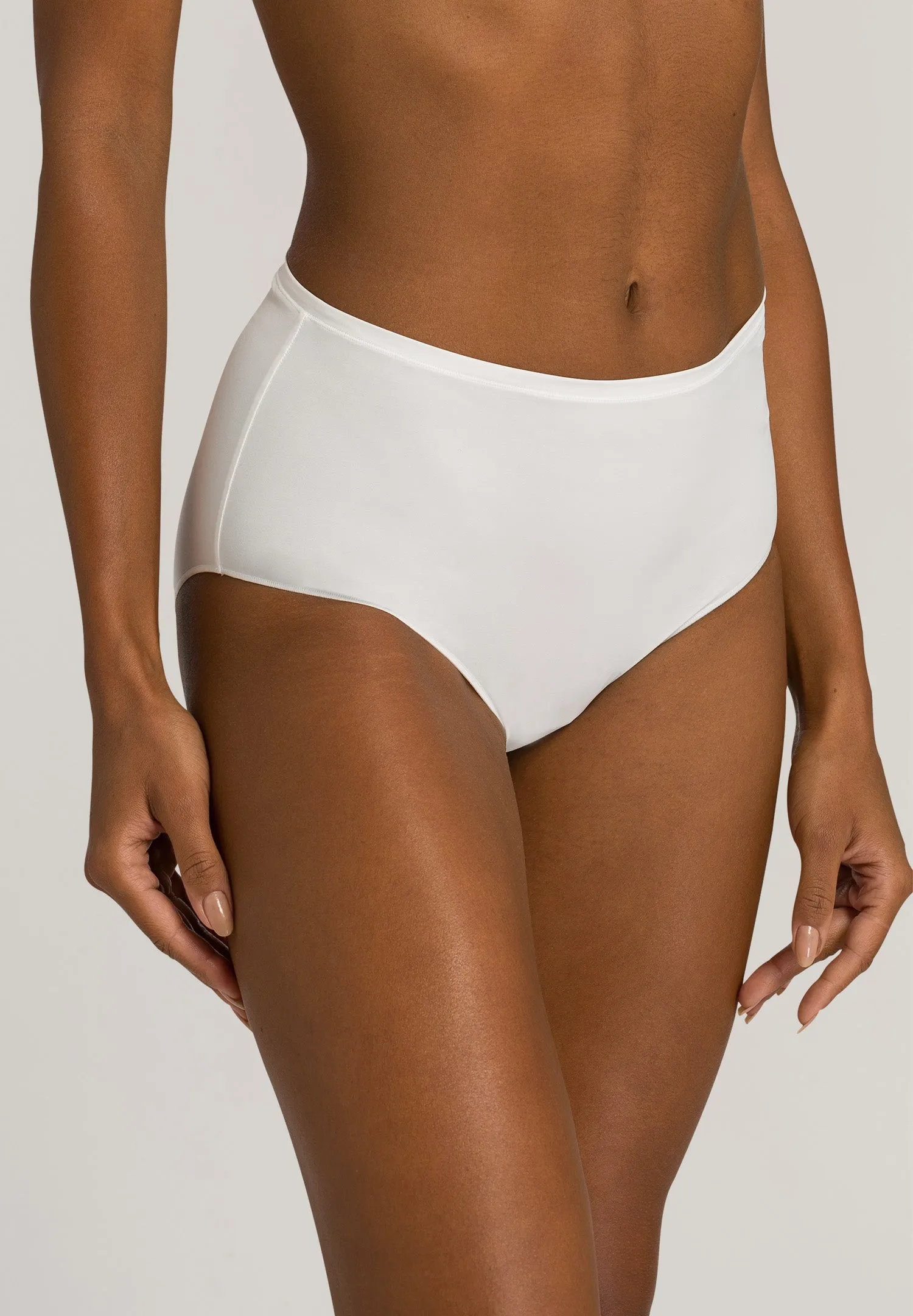 Allure Full Brief | Off White 71722-102