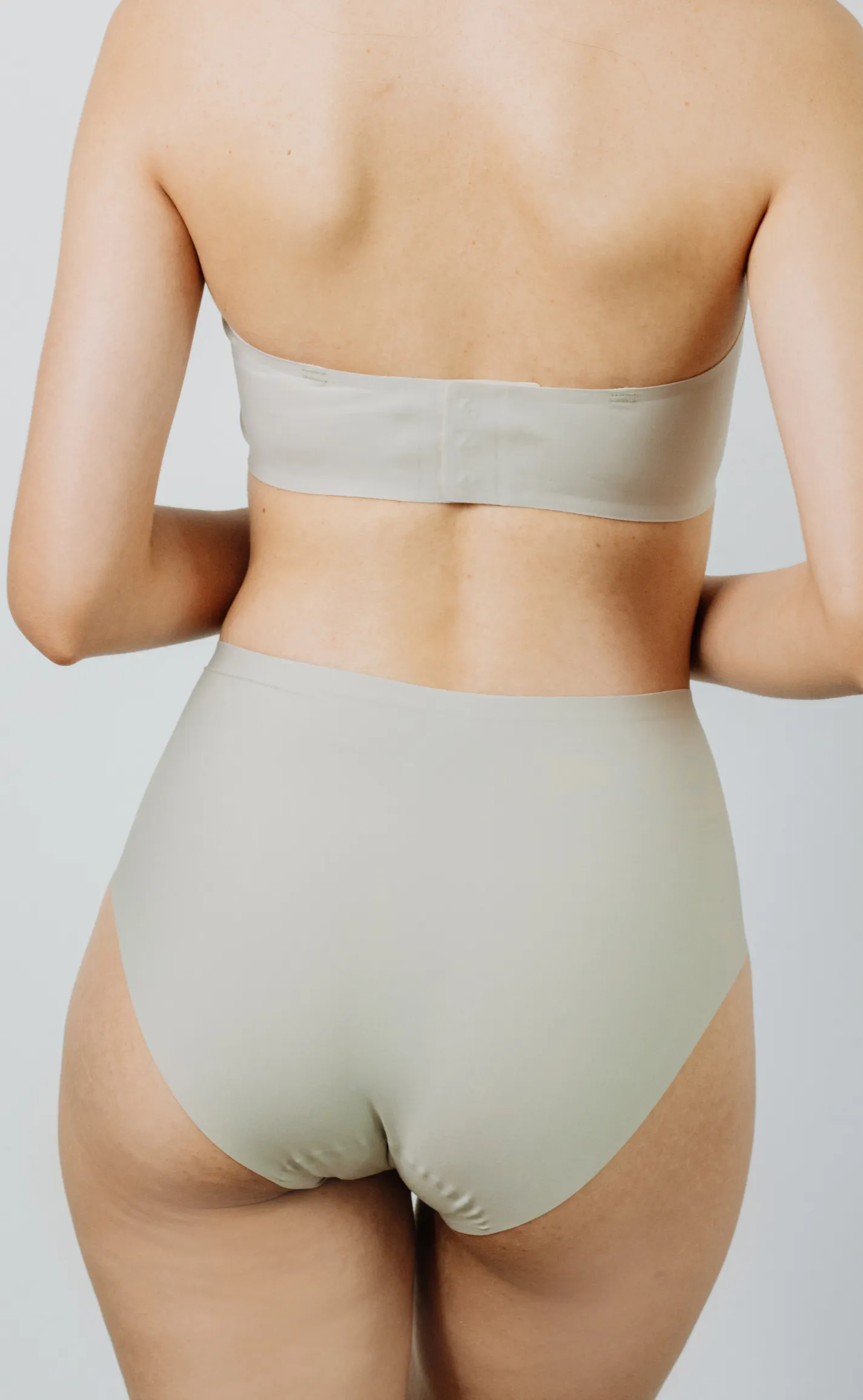 Tiny Pretty • Seamless Hygiene Panties